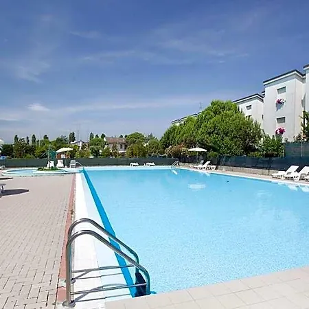 ホテル Long Village On The Sea With Private Included 2*