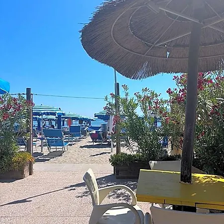 Long Village On The Sea With Private Included Hotel 2*